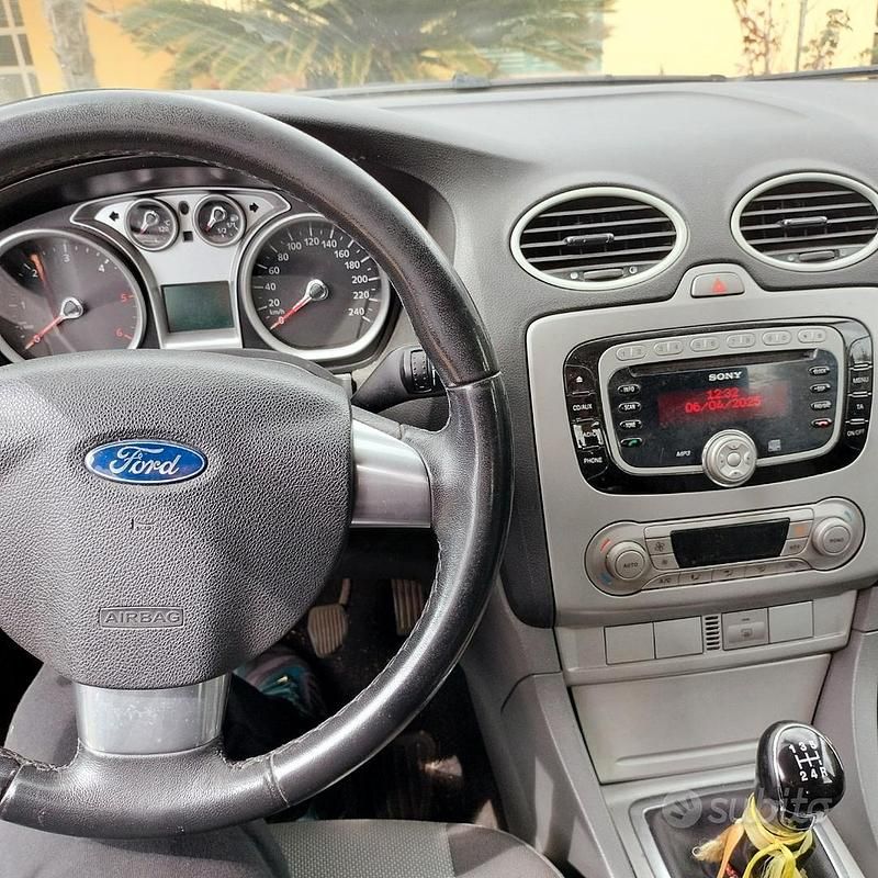 Usata Ford Focus 110 CV (80 kW) 2010 Berlina