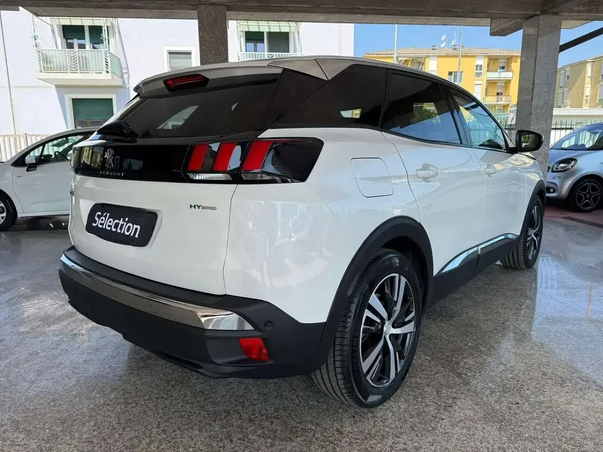 Usata Peugeot 3008 Allure 224 CV (164 kW) 2020 Bianco SUV