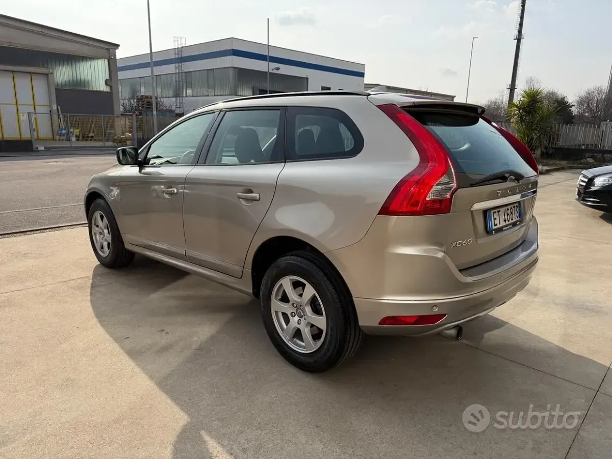 Usata Volvo XC60 Momentum 136 CV (100 kW) 2014 Other SUV