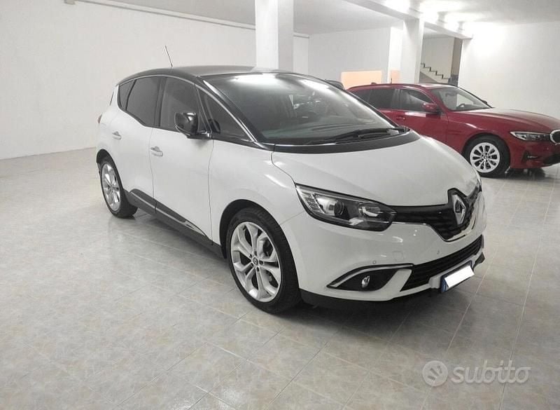 Usata Renault Scénic 120 CV (88 kW) 2021 Bianco Monovolume