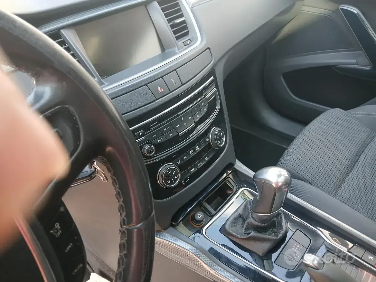 Usata Peugeot 508 Business-Line 115 CV (84 kW) 2015 Bianco Station wagon
