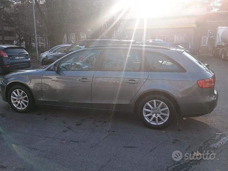 Begagnad Audi A4 Ambiente 143 HK (105 kW) 2012 Kombi