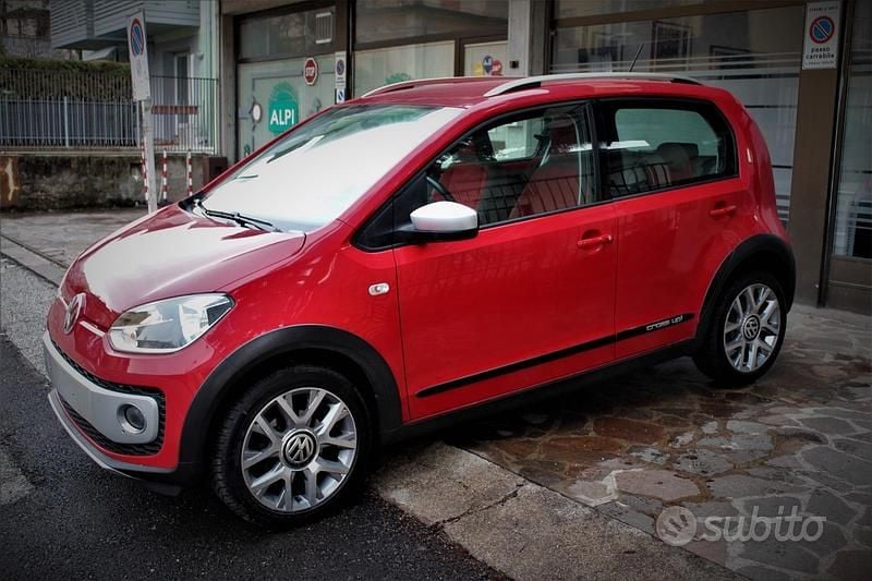 Usata VW up! 75 CV (55 kW) 2015 Rosso Utilitaria