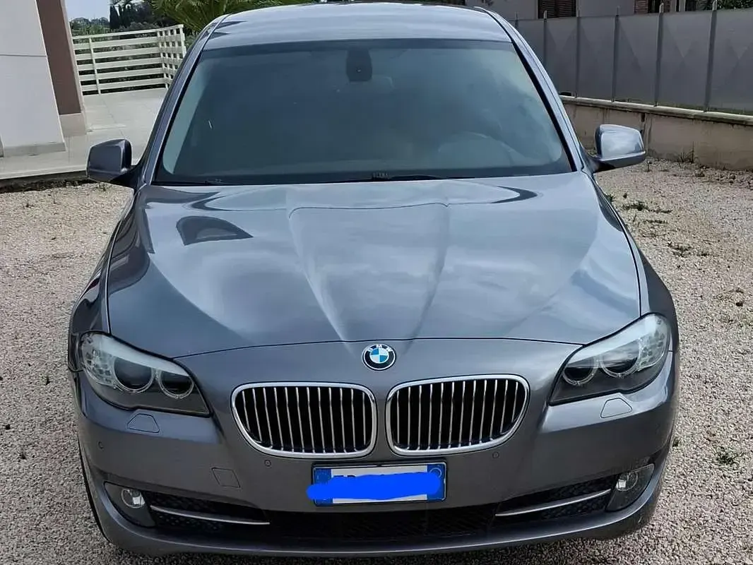 Usata BMW 520 184 CV (135 kW) 2010 Grigio Berlina