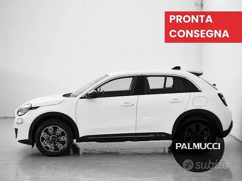 Usata Fiat 600 110 CV (80 kW) 2025 Bianco SUV