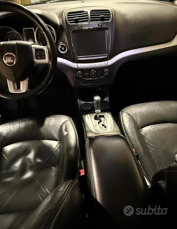 Usata Fiat Freemont 170 CV (125 kW) 2014 Nero SUV