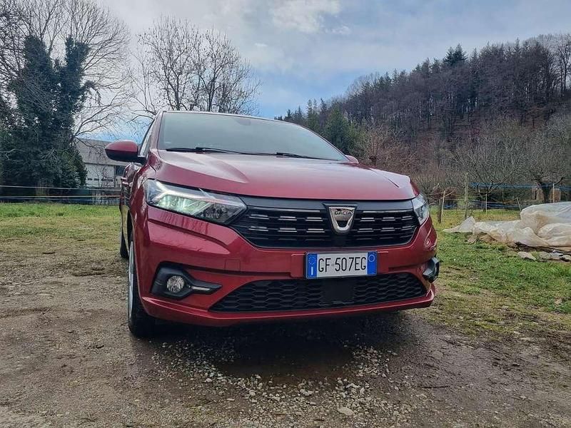 Usata Dacia Sandero Comfort 101 CV (74 kW) 2021 Rosso Berlina
