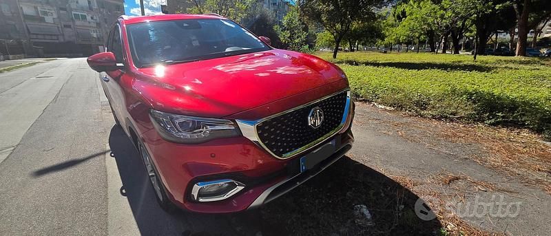 Usata MG HS Luxury 162 CV (119 kW) 2023 Rosso SUV