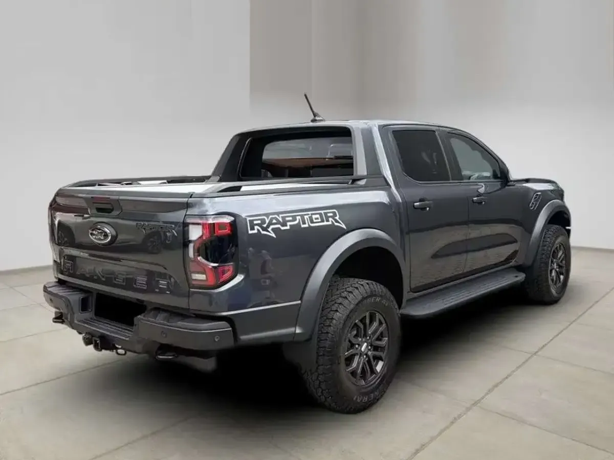 Usata Ford Ranger Raptor 209 CV (153 kW) 2024 Grigio Pick-up