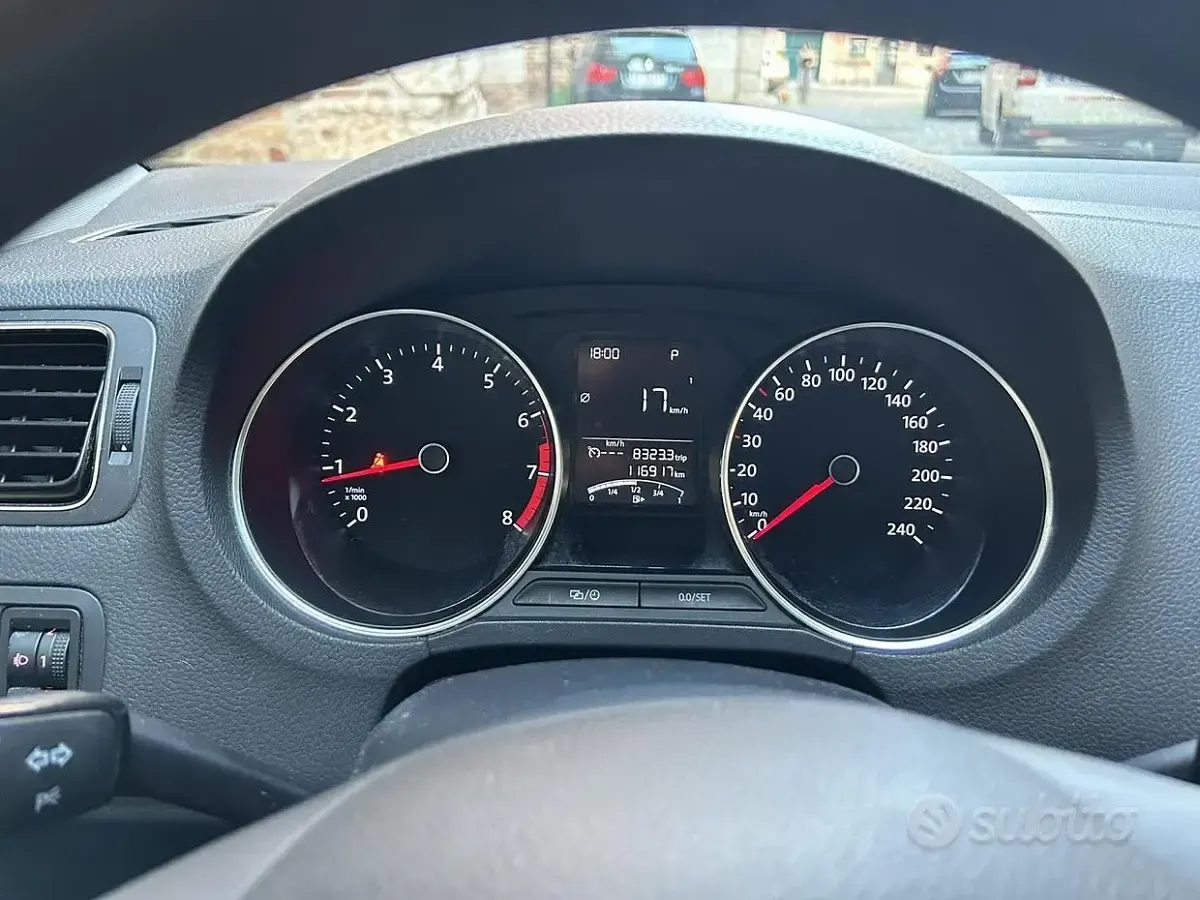 Usata VW Polo 90 CV (66 kW) 2016 Grigio Berlina