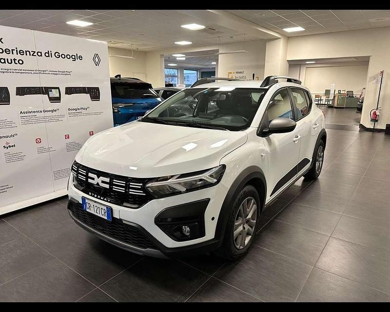 Usata Dacia Sandero Expression 101 CV (74 kW) 2023 Bianco panna Berlina