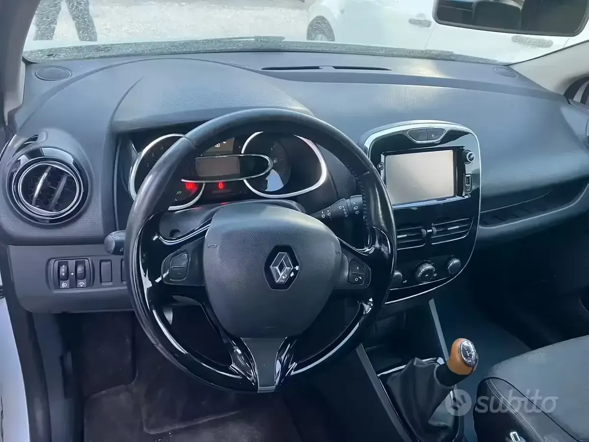 Usata Renault Clio GrandTour 90 CV (66 kW) 2014 Bianco Station wagon