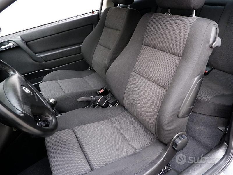 Usata Opel Astra 125 CV (91 kW) 2003 Blu/azzurro(met.) Coupé