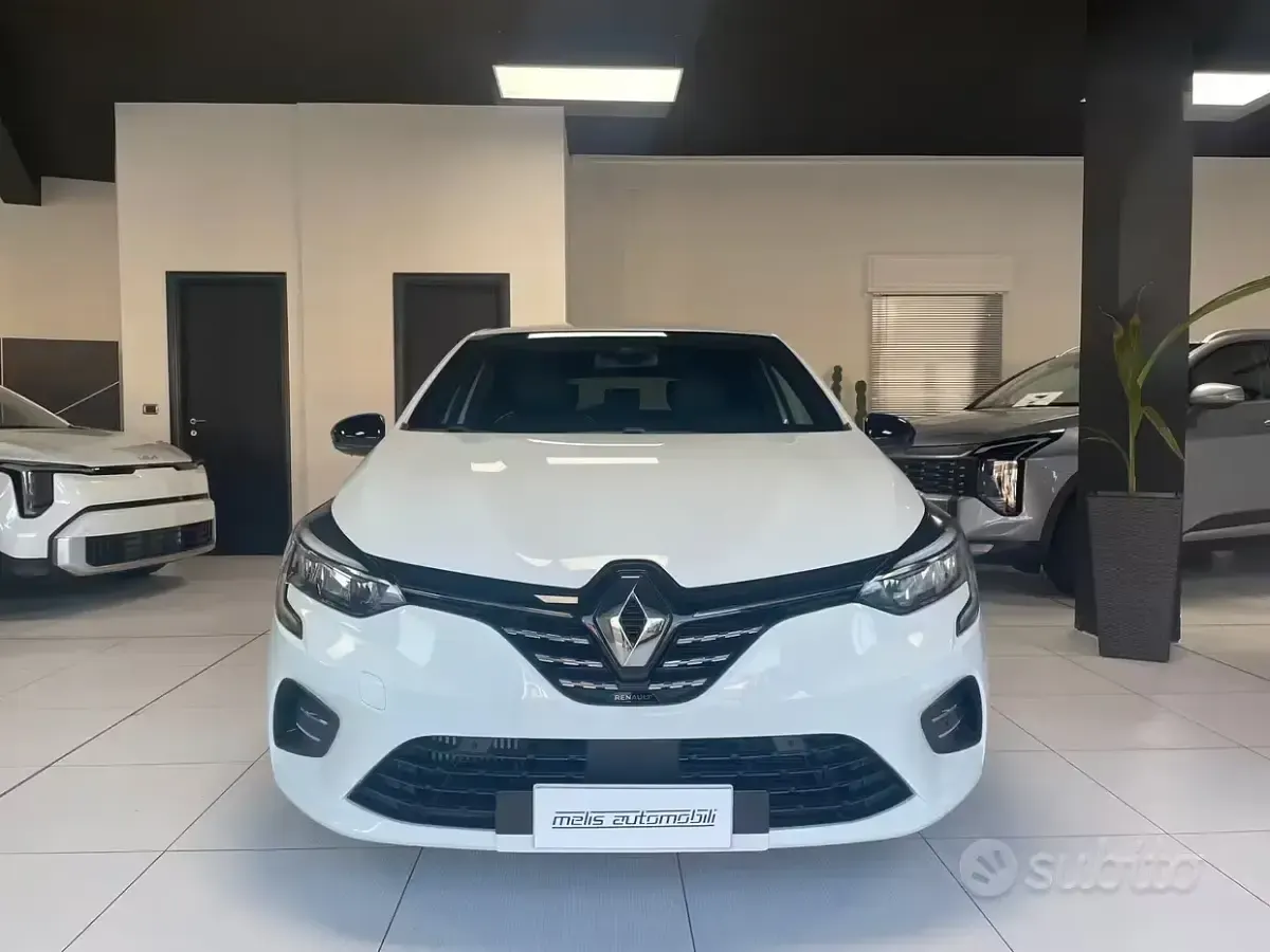 Usata Renault Clio V Techno 91 CV (66 kW) 2023 Bianco Berlina