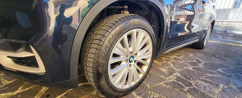 Usata BMW X5 Efficient Dynamics 249 CV (183 kW) 2017 Blu/azzurro SUV