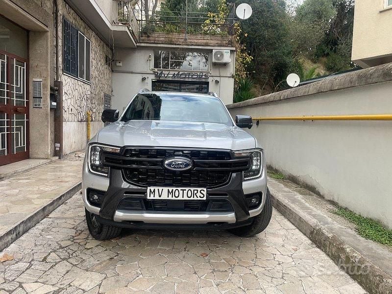 Usata Ford Ranger Wildtrack 205 CV (150 kW) 2024 Grigio Pick-up