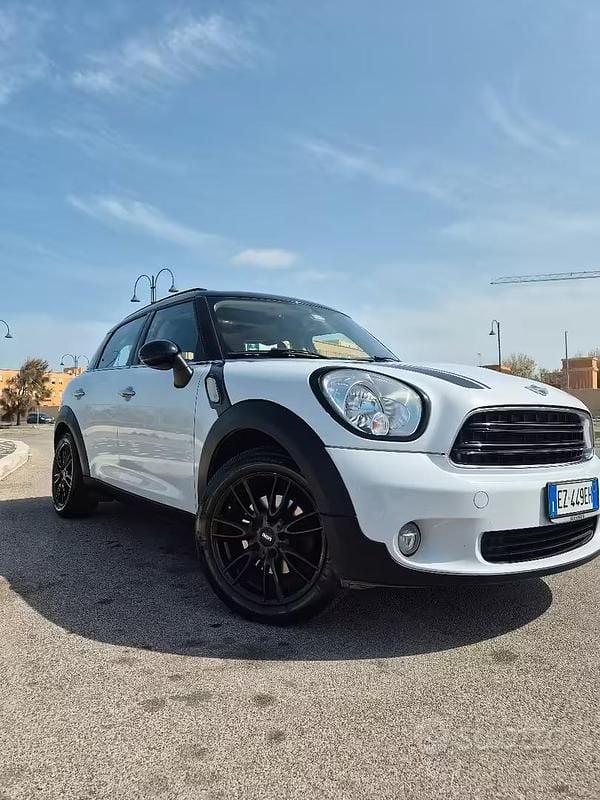 Usata Mini Cooper Countryman 2015 Bianco SUV