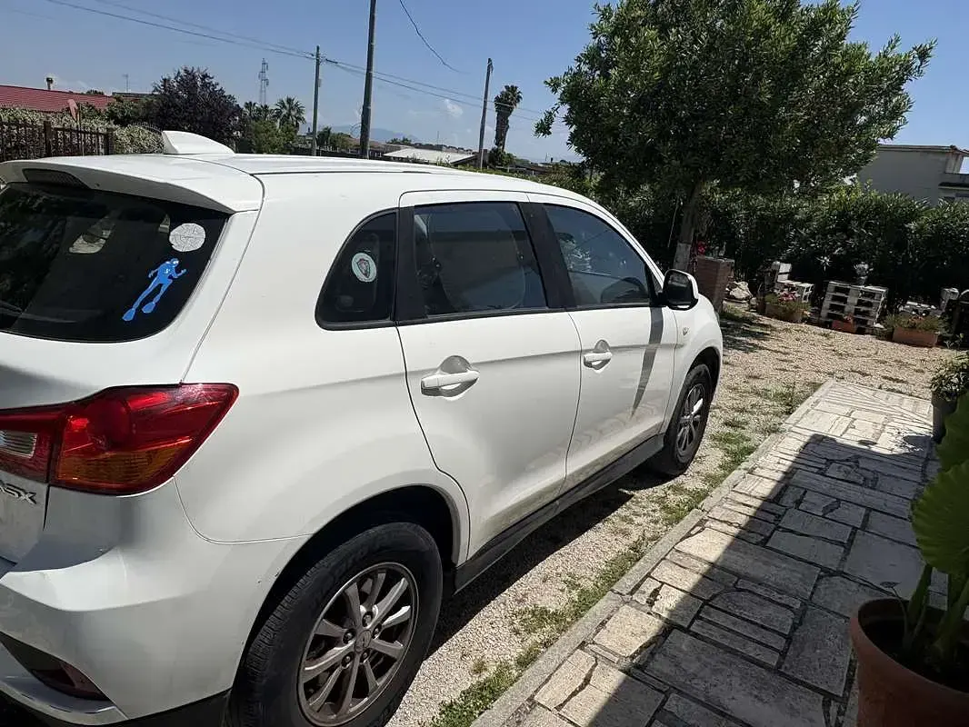 Usata Mitsubishi ASX Inform 117 CV (86 kW) 2017 SUV