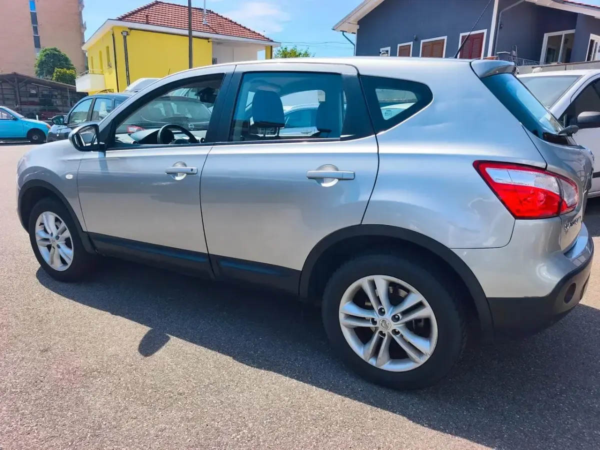 Usata Nissan Qashqai Visia 110 CV (80 kW) 2014 Argento SUV