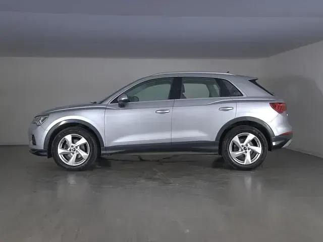Usado Audi Q3 Advanced Plus 150 CV (110 kW) 2023 Plateado SUV