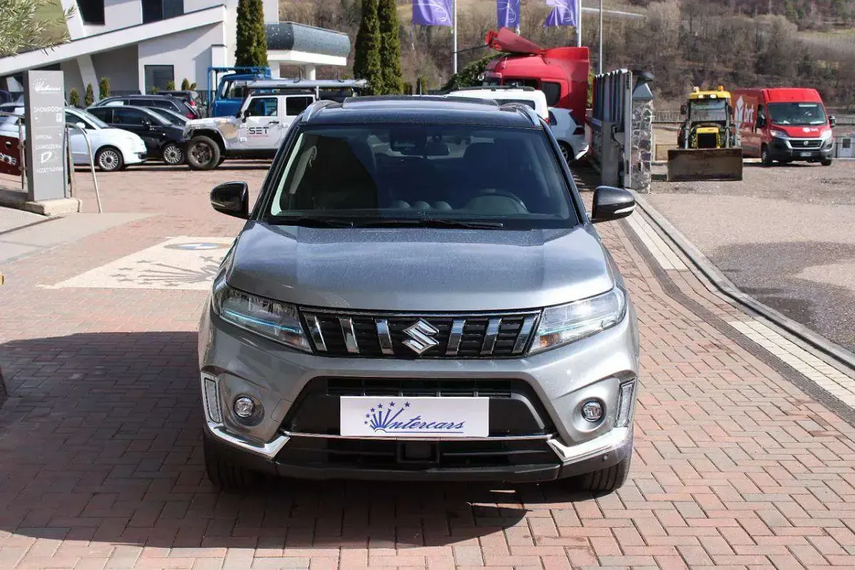 Usata Suzuki Vitara 114 CV (83 kW) 2023 Grigio SUV
