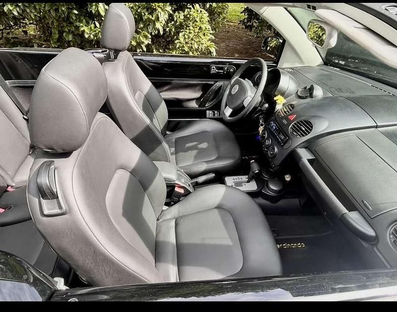 Usata VW New Beetle Cabriolet 116 CV (85 kW) 2004 Cabrio