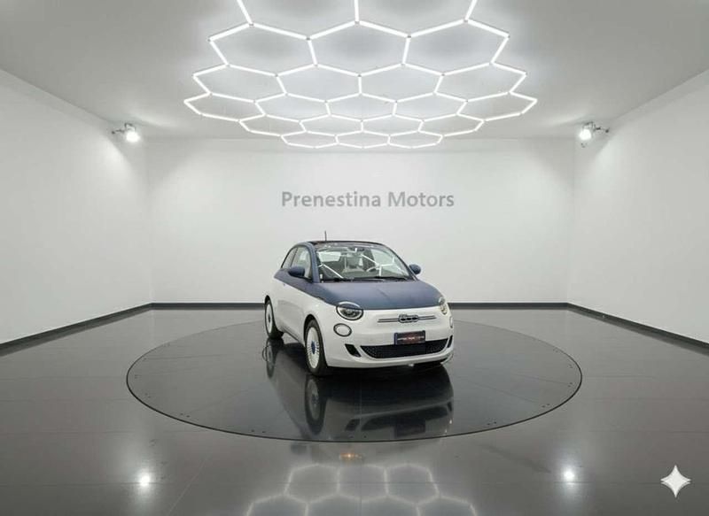 Bianco Usata 2022 Fiat 500e Icon Cabrio | 18.500 € (Buon prezzo) - Immagine 1/4