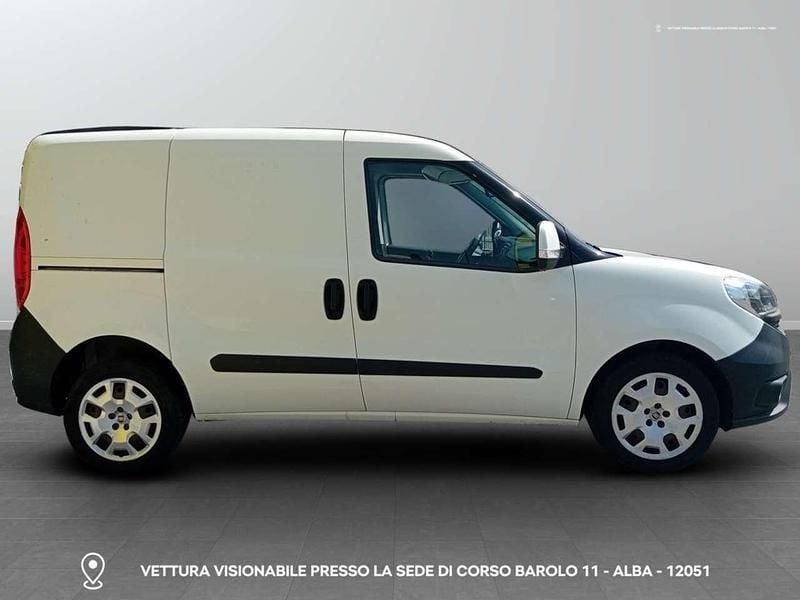 Usata Fiat Doblò 120 CV (88 kW) 2017 Bianco Monovolume
