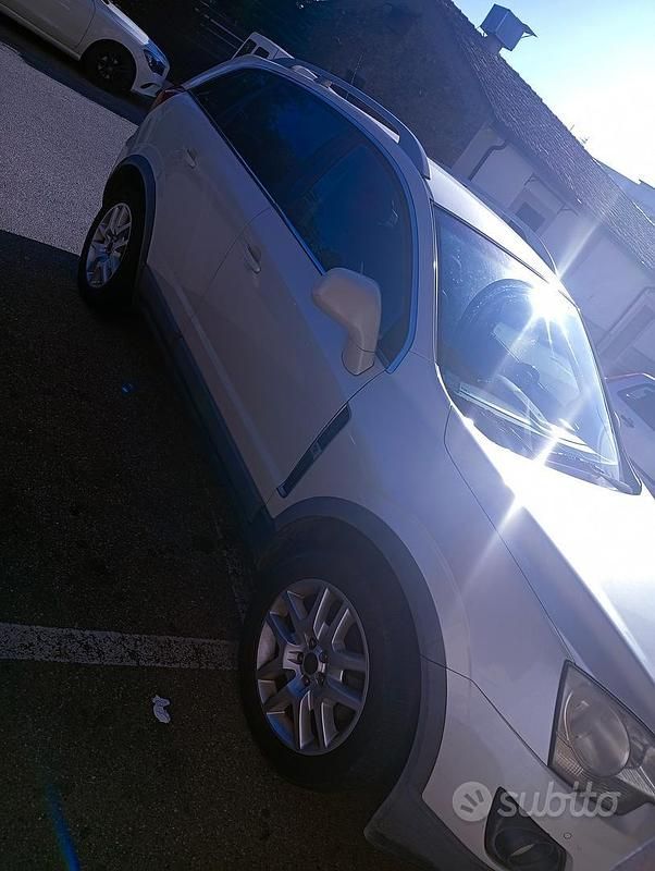 Usata Opel Antara 163 CV (119 kW) 2011 Bianco SUV