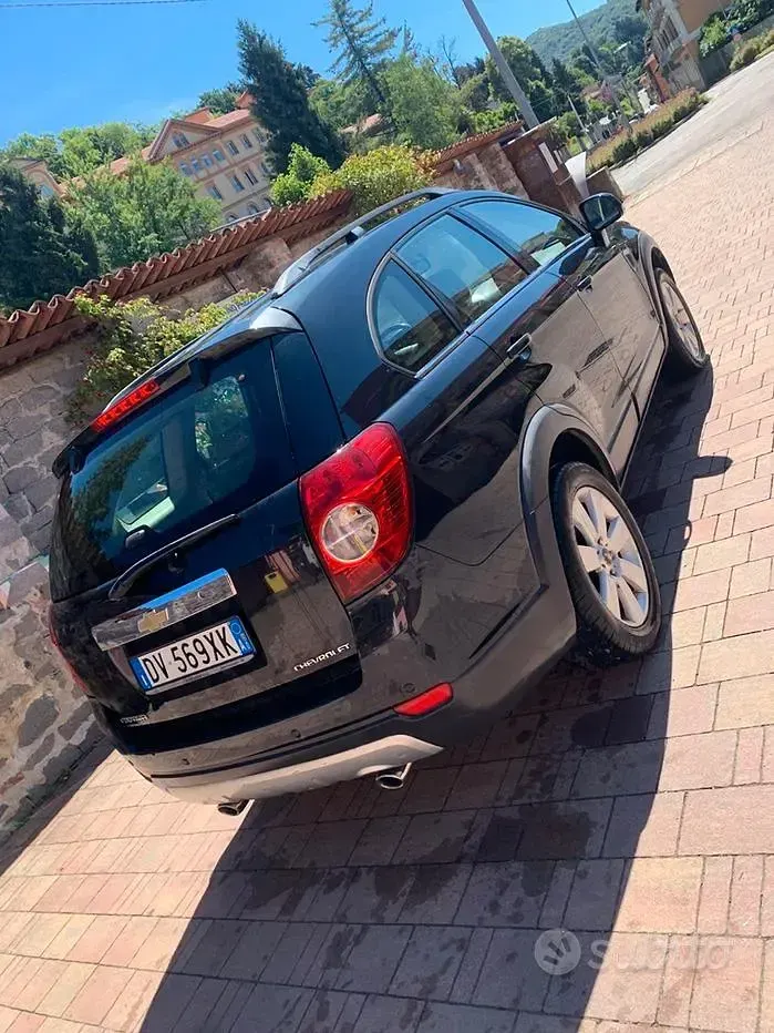 Usata Chevrolet Captiva 150 CV (110 kW) 2010 Nero SUV
