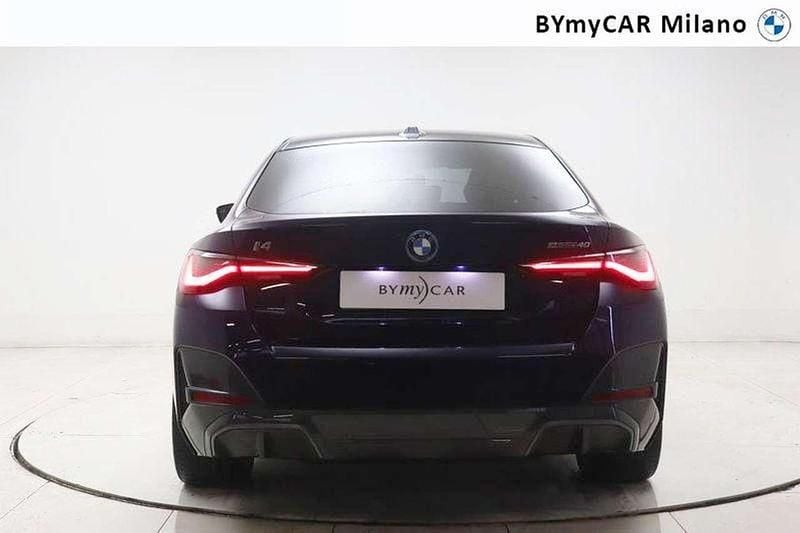 Usata BMW i4 M Sport 250 kW (340 CV) 2024 Riverside blue metallic Berlina
