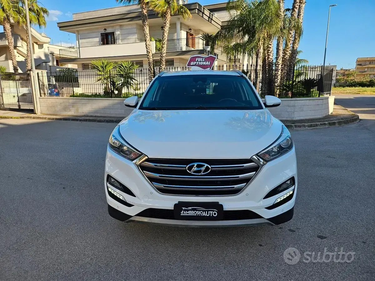 Usata Hyundai Tucson Xpossible 116 CV (85 kW) 2016 Bianco SUV