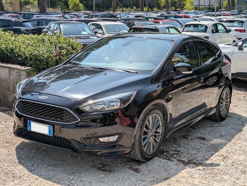 Usata Ford Focus 120 CV (88 kW) 2018 Nero Berlina