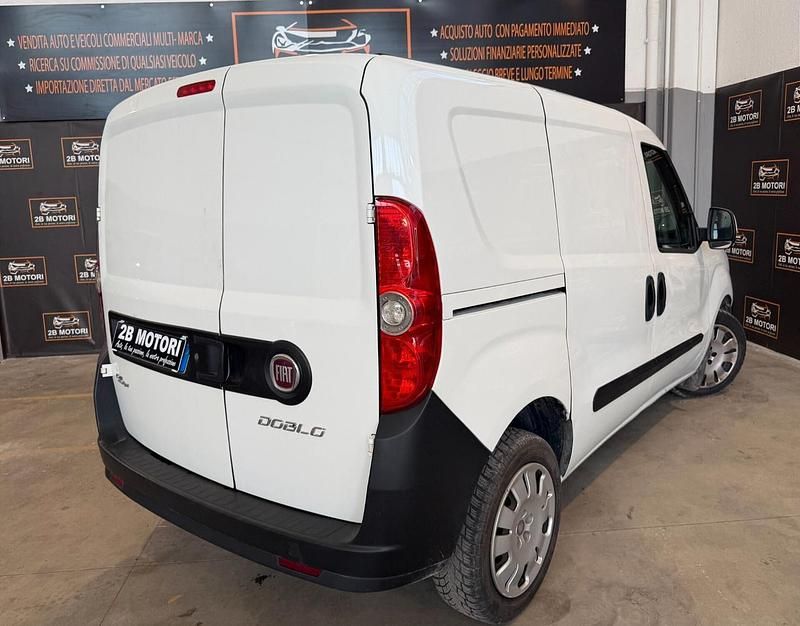 Usata Fiat Doblò 105 CV (77 kW) 2014 Bianco Monovolume