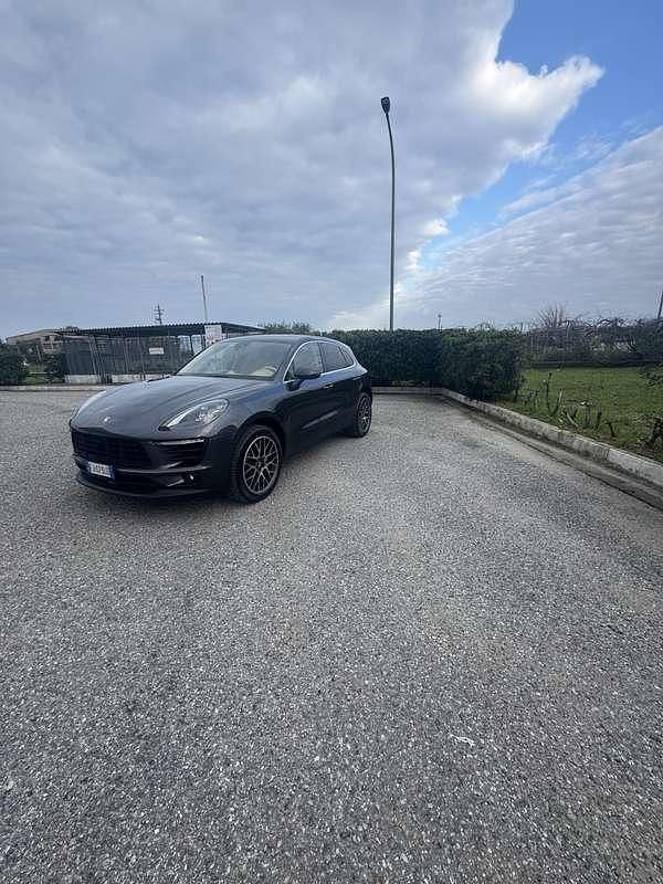 Usata Porsche Macan 340 CV (250 kW) 2017 Grigio SUV