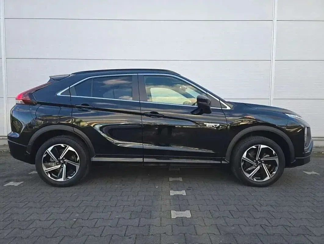 Usata Mitsubishi Eclipse Cross Instyle 98 CV (72 kW) 2022 Nero SUV