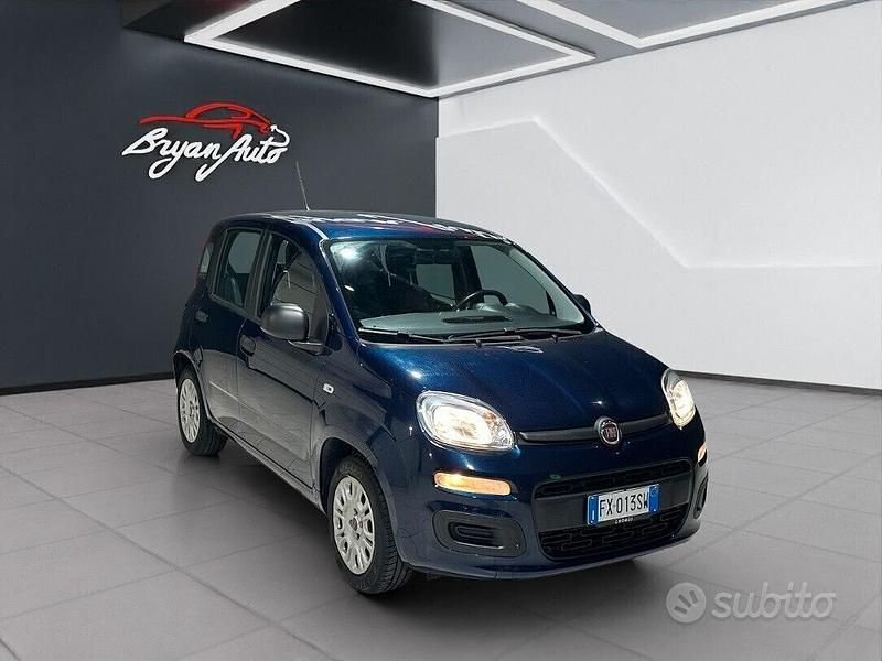 Usata Fiat Panda Pop 69 CV (50 kW) 2019 Blu Utilitaria