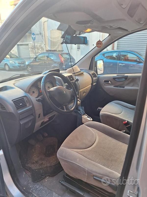 Usata Peugeot Expert 120 CV (88 kW) 2009 Grigio Furgone