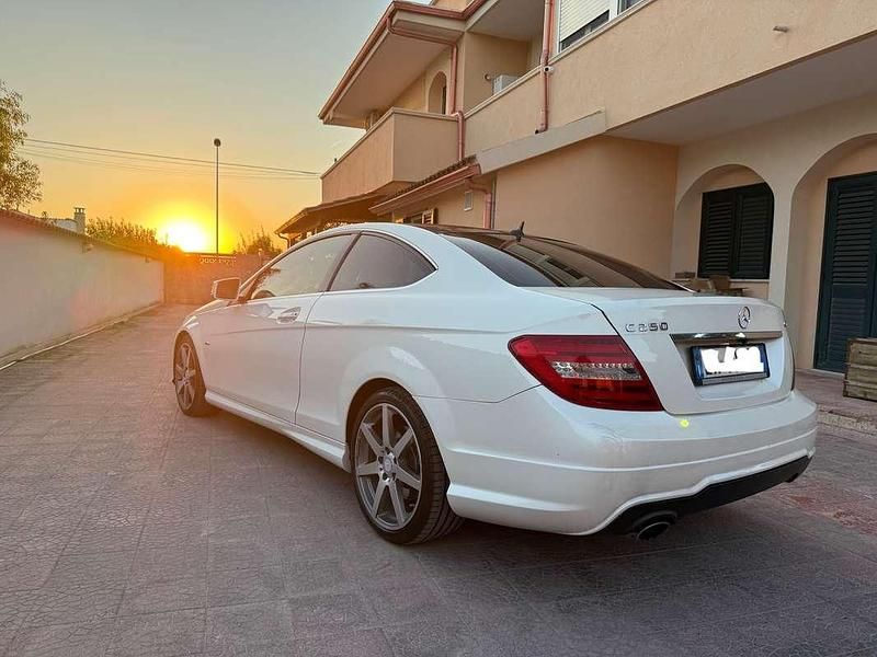Usata Mercedes C250 Edition 1 204 CV (150 kW) 2012 Bianco Coupé