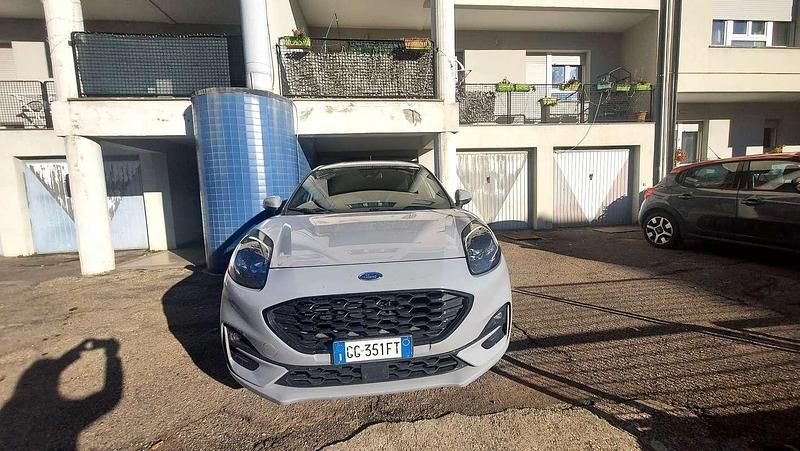 Usata Ford Puma ST-Line 120 CV (88 kW) 2021 Grigio SUV