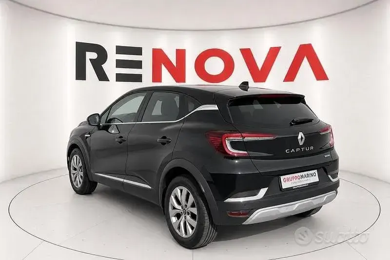 Usata Renault Captur Intens 160 CV (117 kW) 2021 Nero SUV