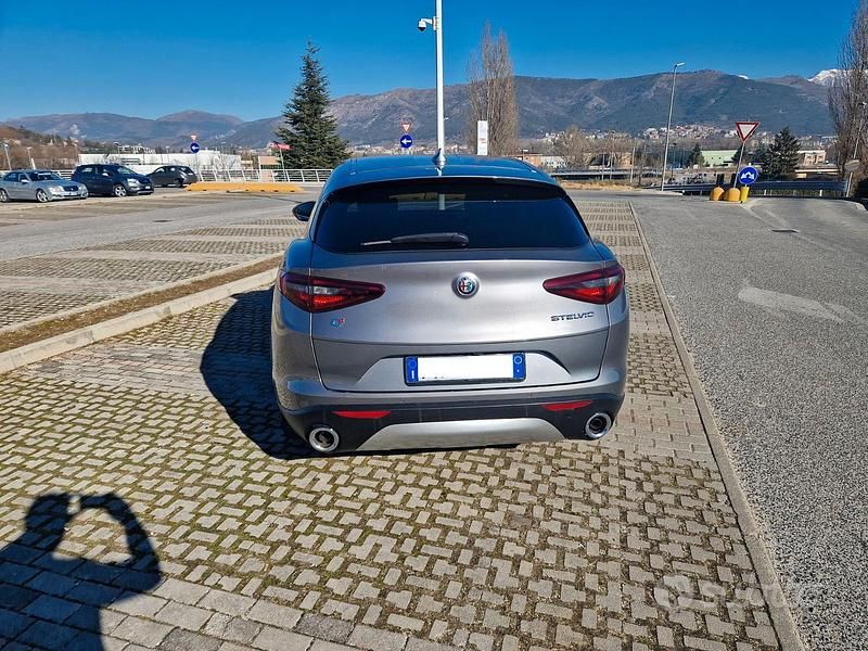 Usata Alfa Romeo Stelvio Executive 190 CV (139 kW) 2019 Grigio SUV