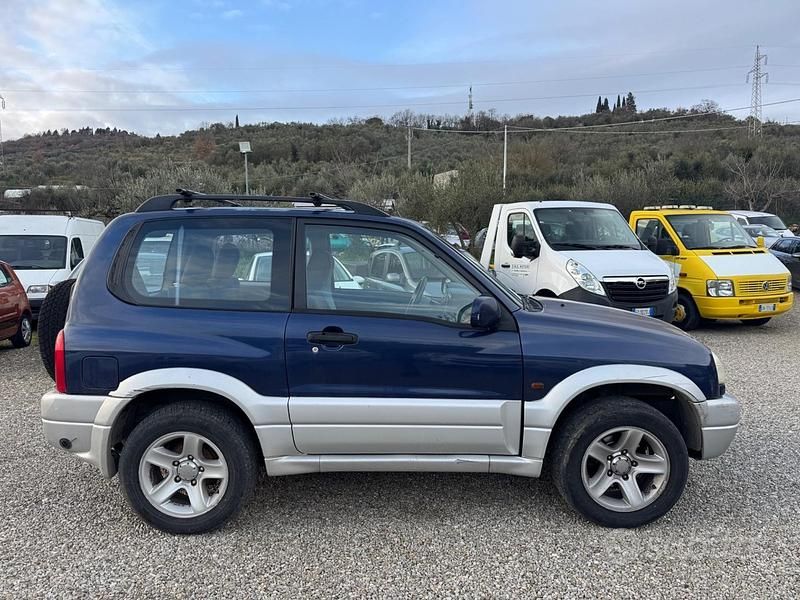 Usata Suzuki Grand Vitara 94 CV (69 kW) 2004 Verde SUV