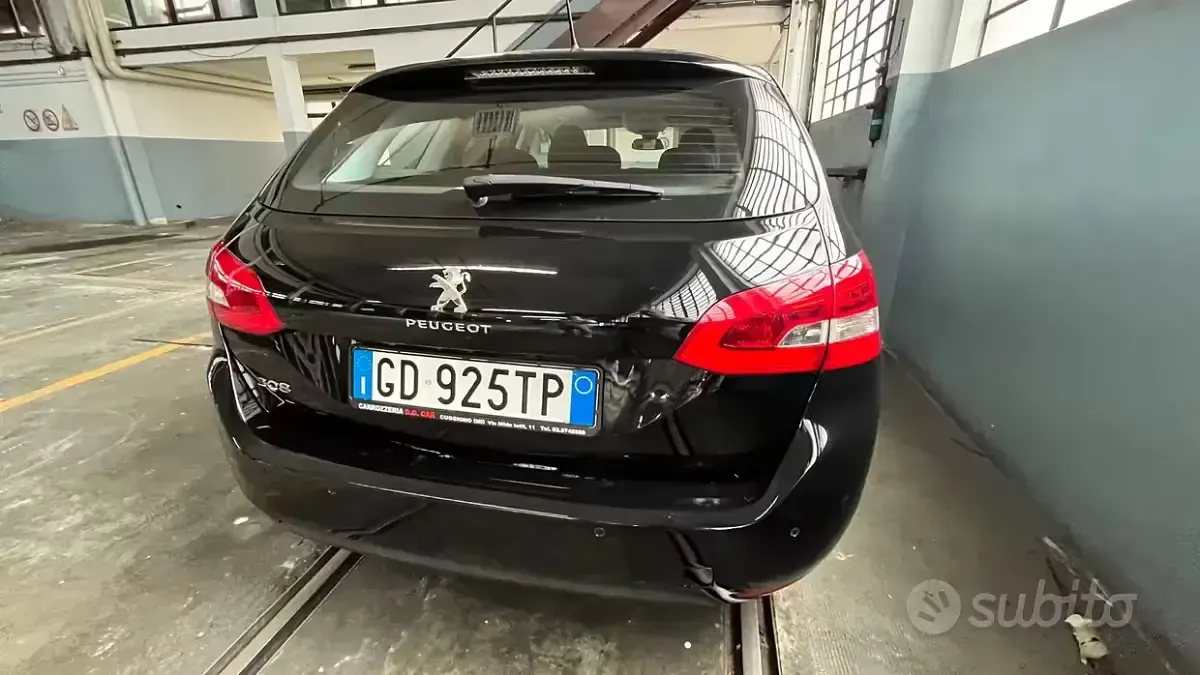 Usata Peugeot 308 S 131 CV (96 kW) 2020 Nero Station wagon