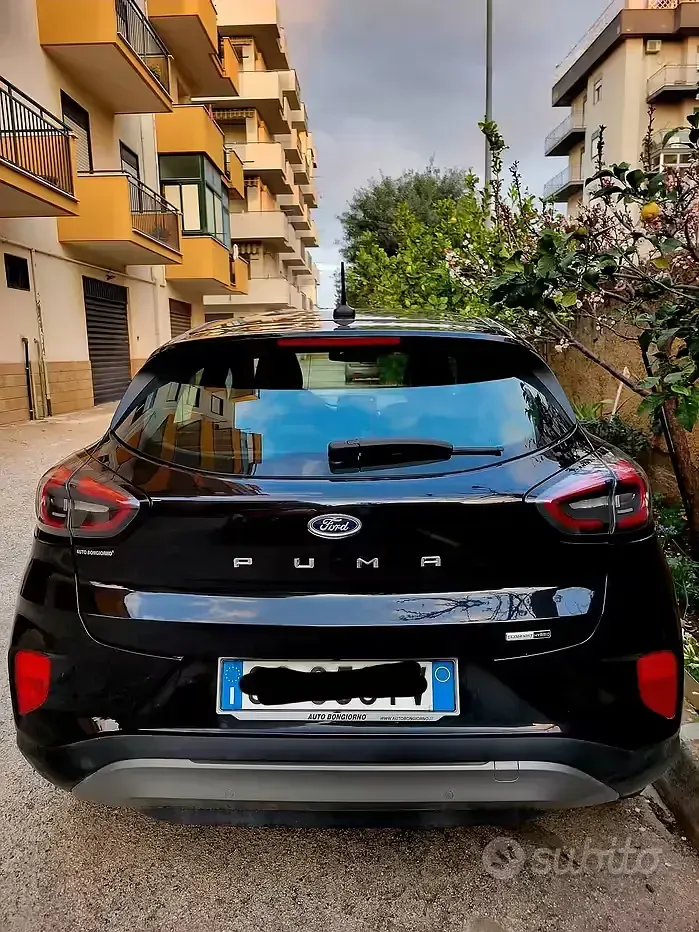 Usata Ford Puma 120 CV (88 kW) 2020 Nero SUV