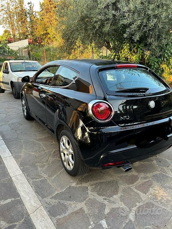 Usata 2009 Alfa Romeo MiTo Due volumi | 2500 € - Immagine 1/4