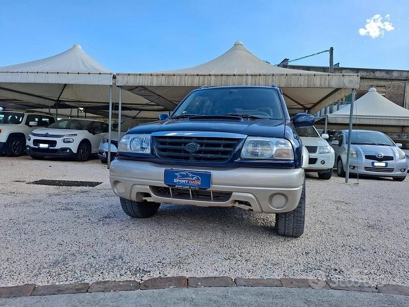 Usata Suzuki Grand Vitara 108 CV (79 kW) 2002 Blu Station wagon
