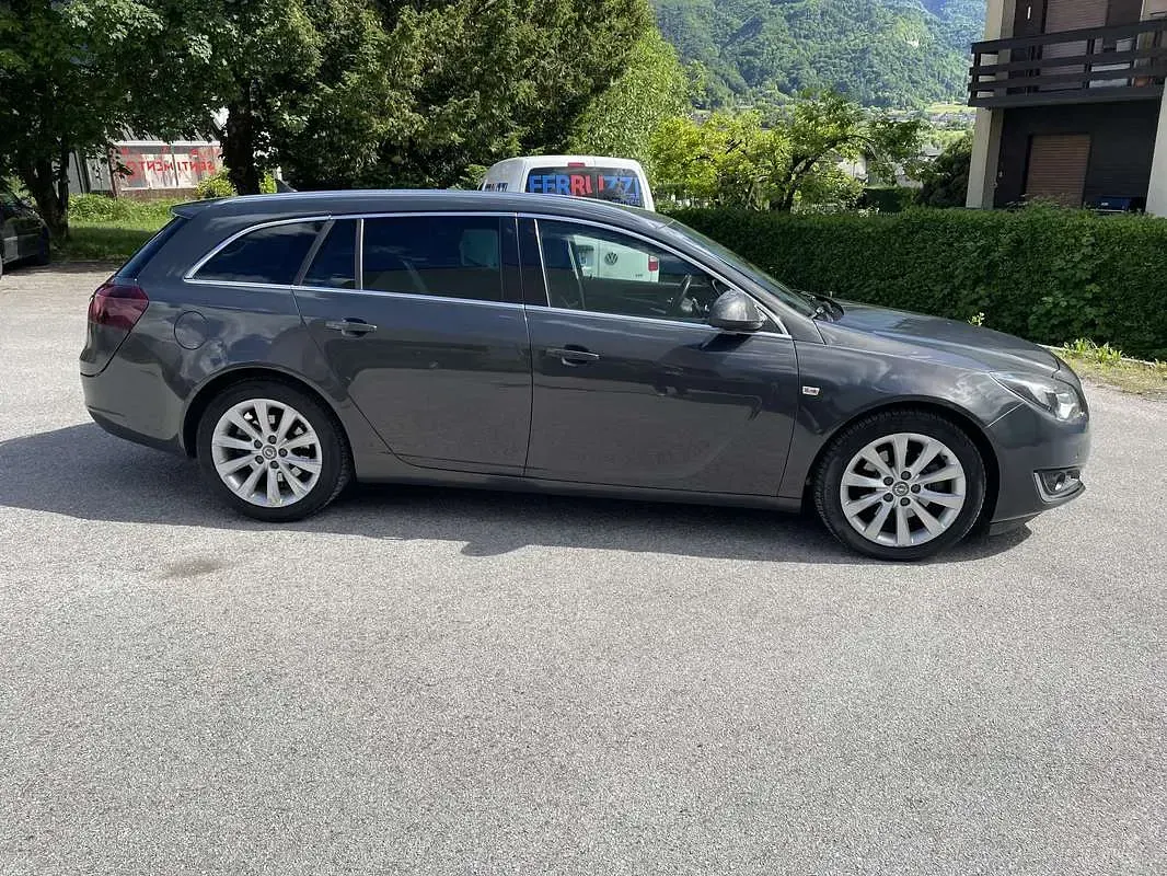 Usata Opel Insignia Cosmo 163 CV (119 kW) 2014 Station wagon