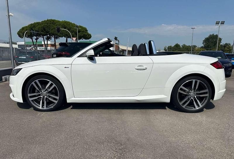 Usata Audi TT Roadster S-Line 179 CV (131 kW) 2017 Bianco Cabrio