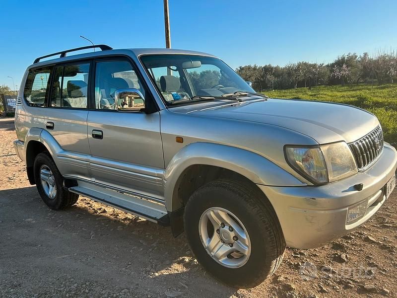 Usata Toyota Land Cruiser 163 CV (119 kW) 2001 Grigio SUV